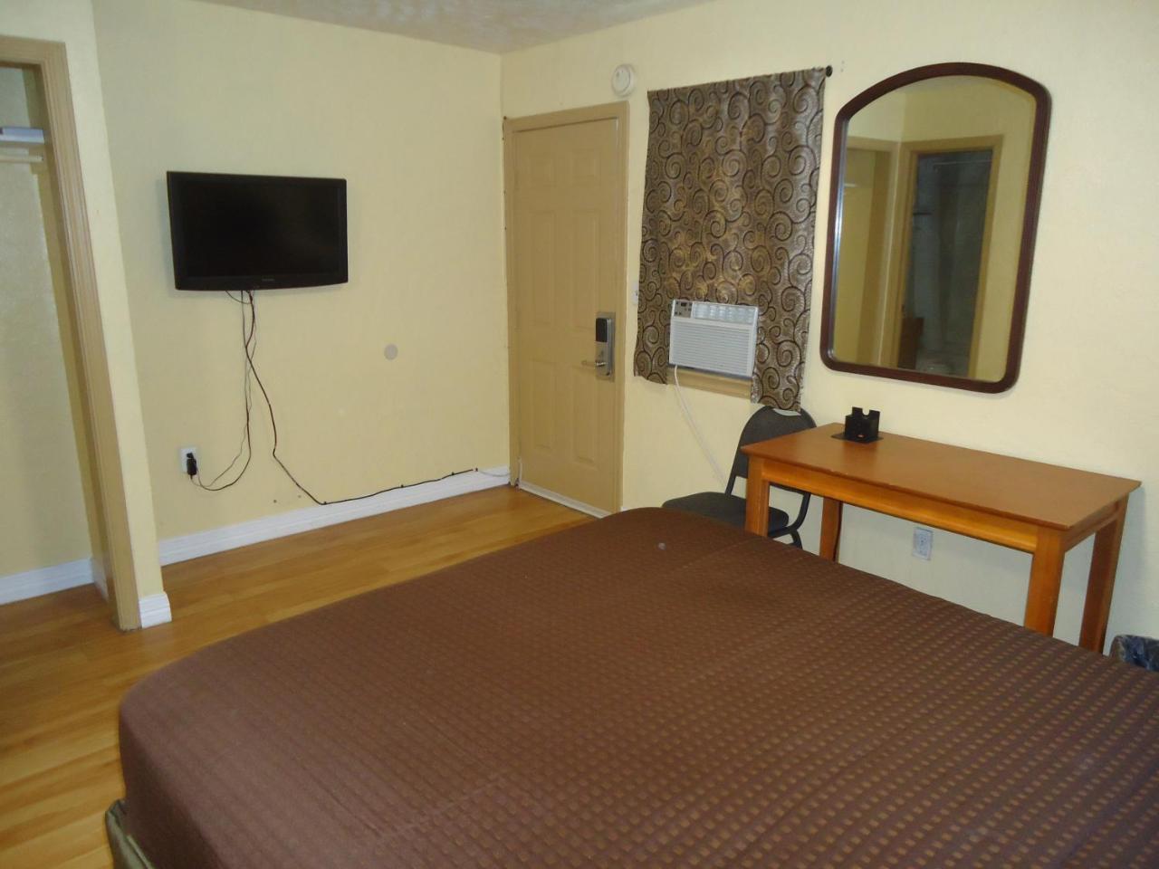 Budget Inn לאוטון מראה חיצוני תמונה