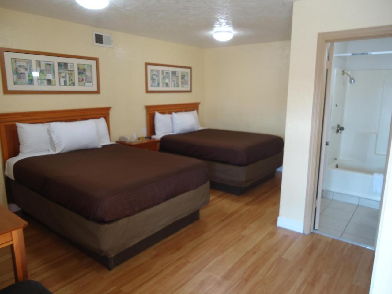 Budget Inn לאוטון מראה חיצוני תמונה