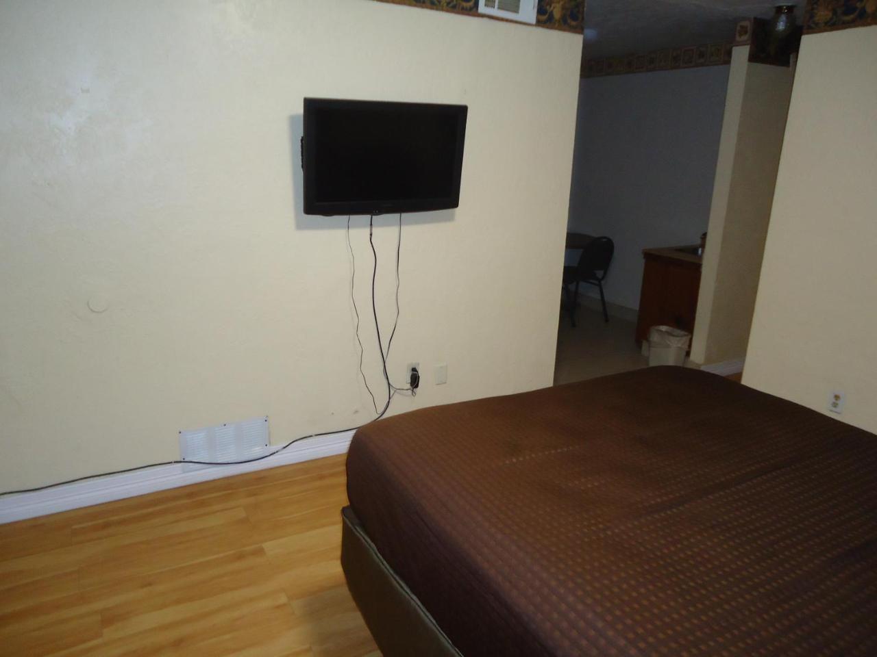 Budget Inn לאוטון מראה חיצוני תמונה