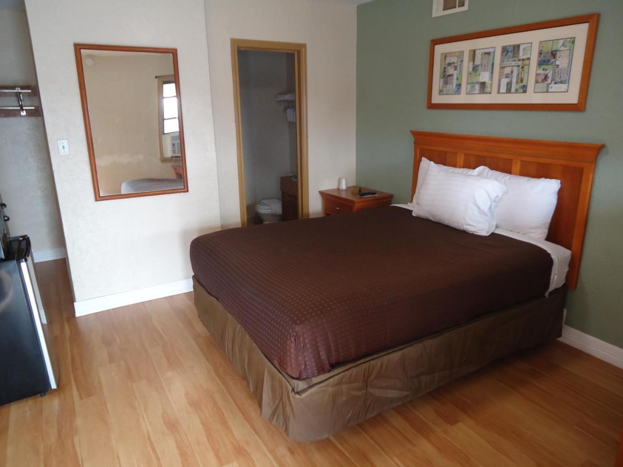 Budget Inn לאוטון מראה חיצוני תמונה